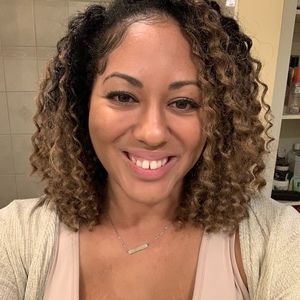 Meet your Posher, Justine